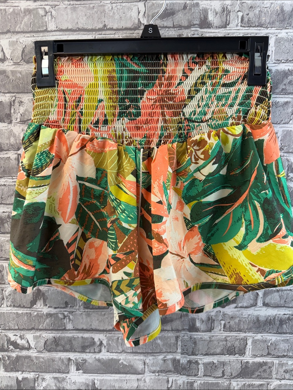 Aerie Tropical Print Smocked Waist Women’s Shorts - Green & Coral‎